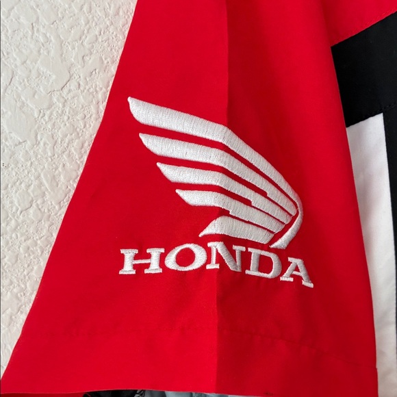 Honda Men's Red and Black Casual Button Down Shirt - Picture 6 of 14